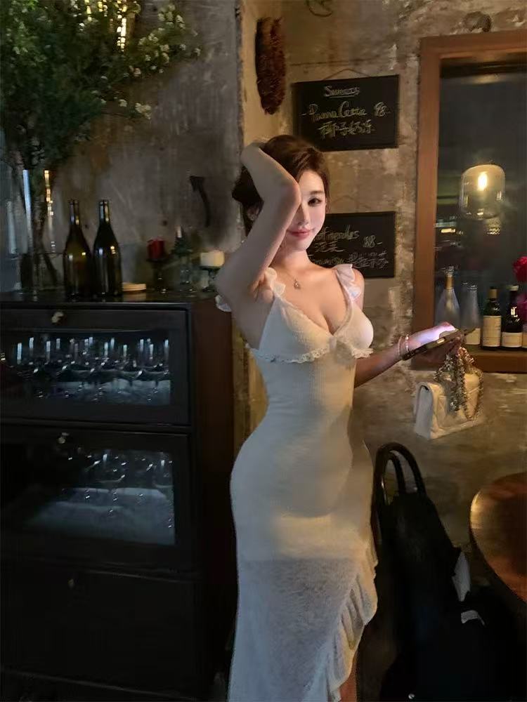 GGE性感蕾丝不规则荷叶边深V吊带纯欲度假连衣裙 373