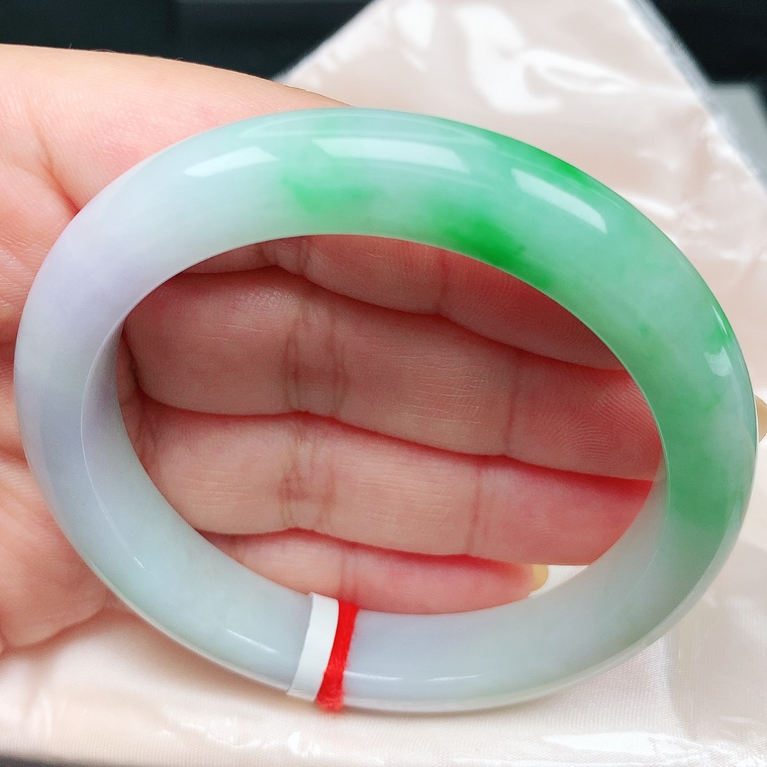 未镶嵌手镯翡翠5阳绿性价比超高