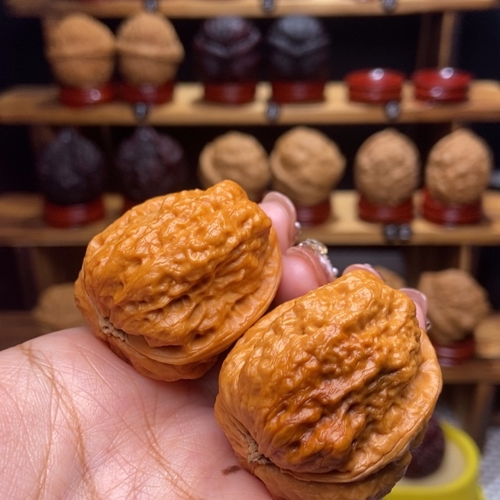 文玩核桃吊坠妖蟾3