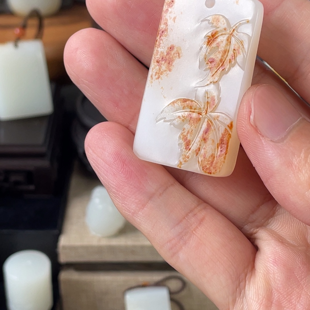 二***爷和田玉（子料）未镶嵌颈饰