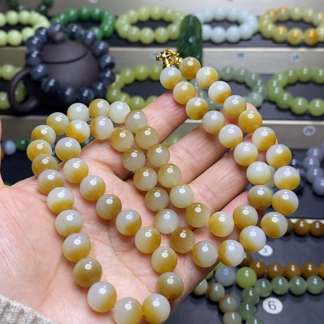 和田玉未镶嵌手串