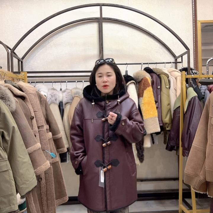 真皮皮衣皮毛一体连帽140斤以内备注身高体重