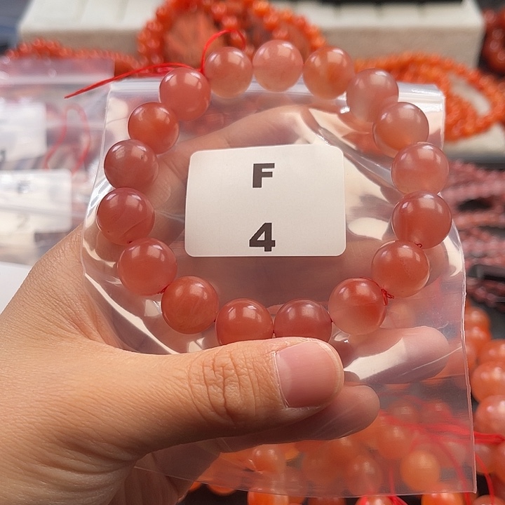 南红玛瑙未镶嵌多样性发货默认微瑕称重13mm