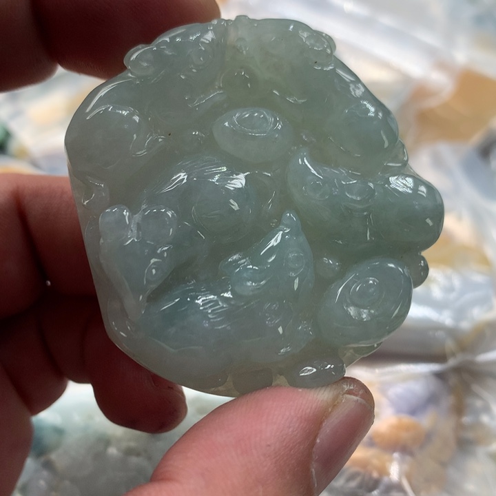 翡翠未镶嵌颈饰保真天然a货翡翠