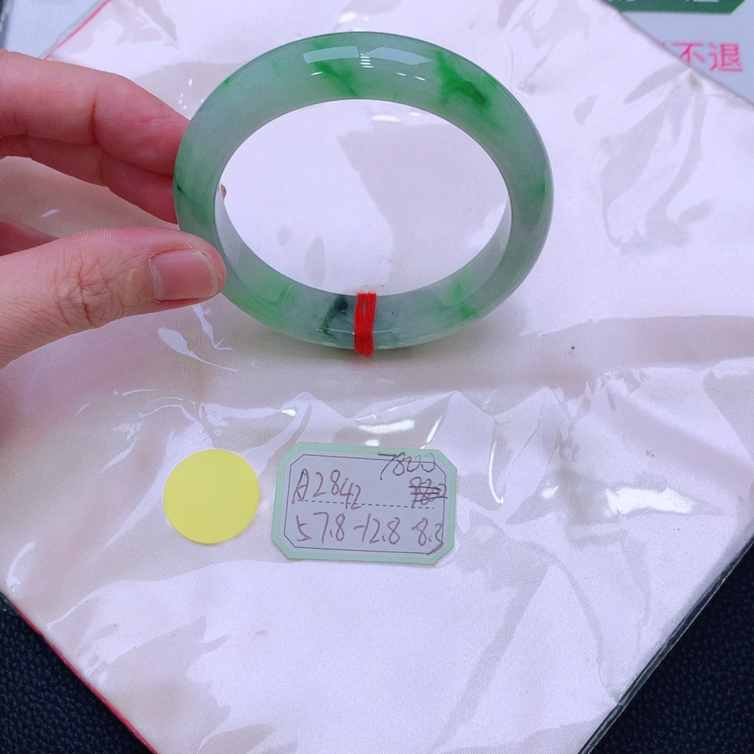 未镶嵌手镯翡翠缅甸翡翠手镯