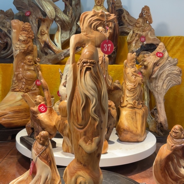 柏木（崖柏）家****钊崖柏  寿星