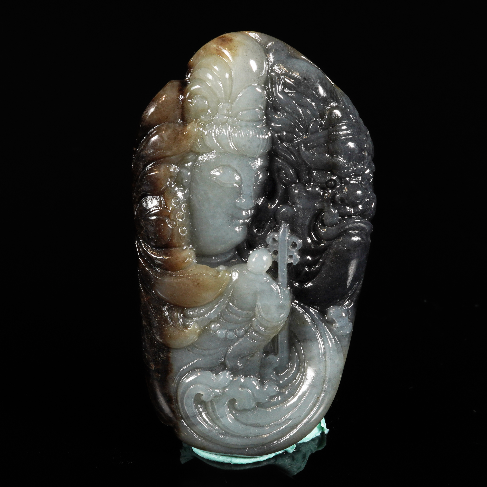 LOT.016和田玉雕一念之间吊坠/X2607