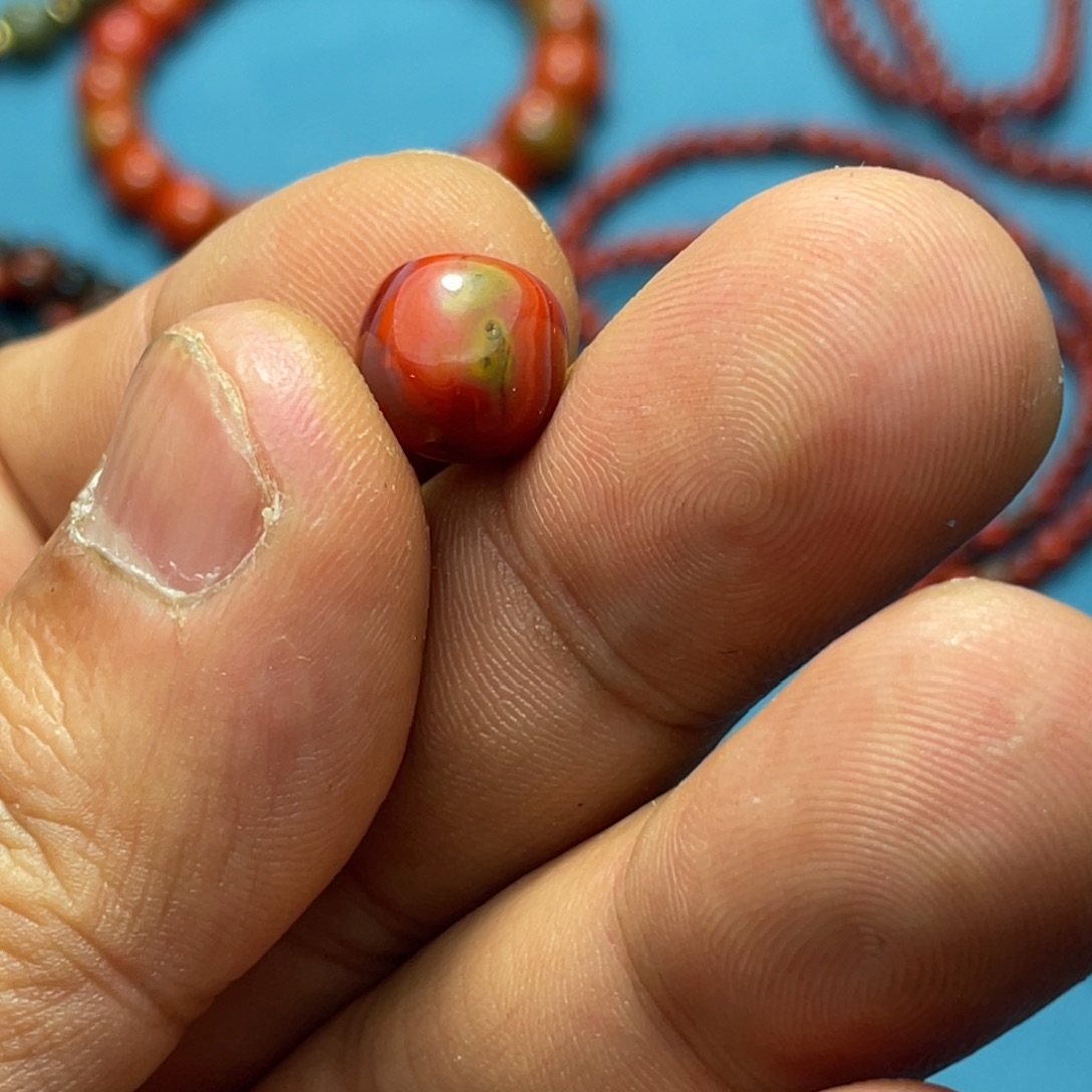 路***虎南红玛瑙未镶嵌手链10+单珠