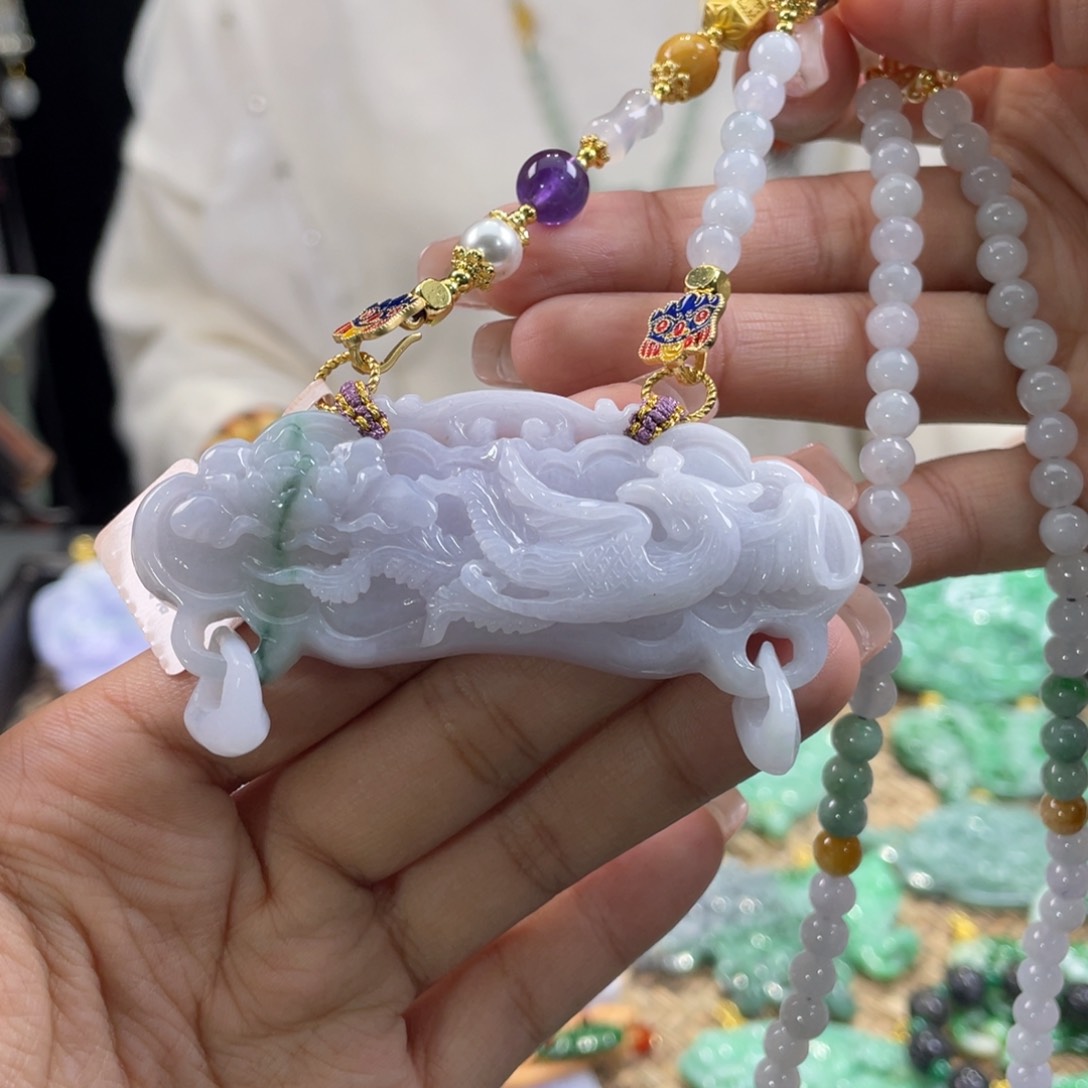 翡翠颈饰未镶嵌代编织