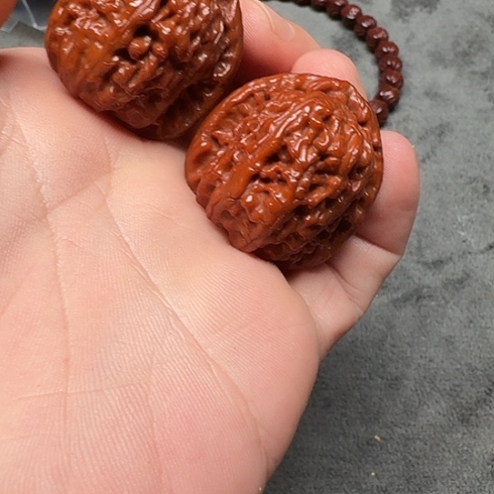 文玩核桃吊坠白狮子048