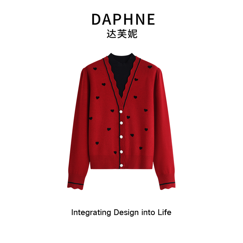 Daphne/达芙妮 冬季羊毛时尚设计感心型半高领针织上衣1710