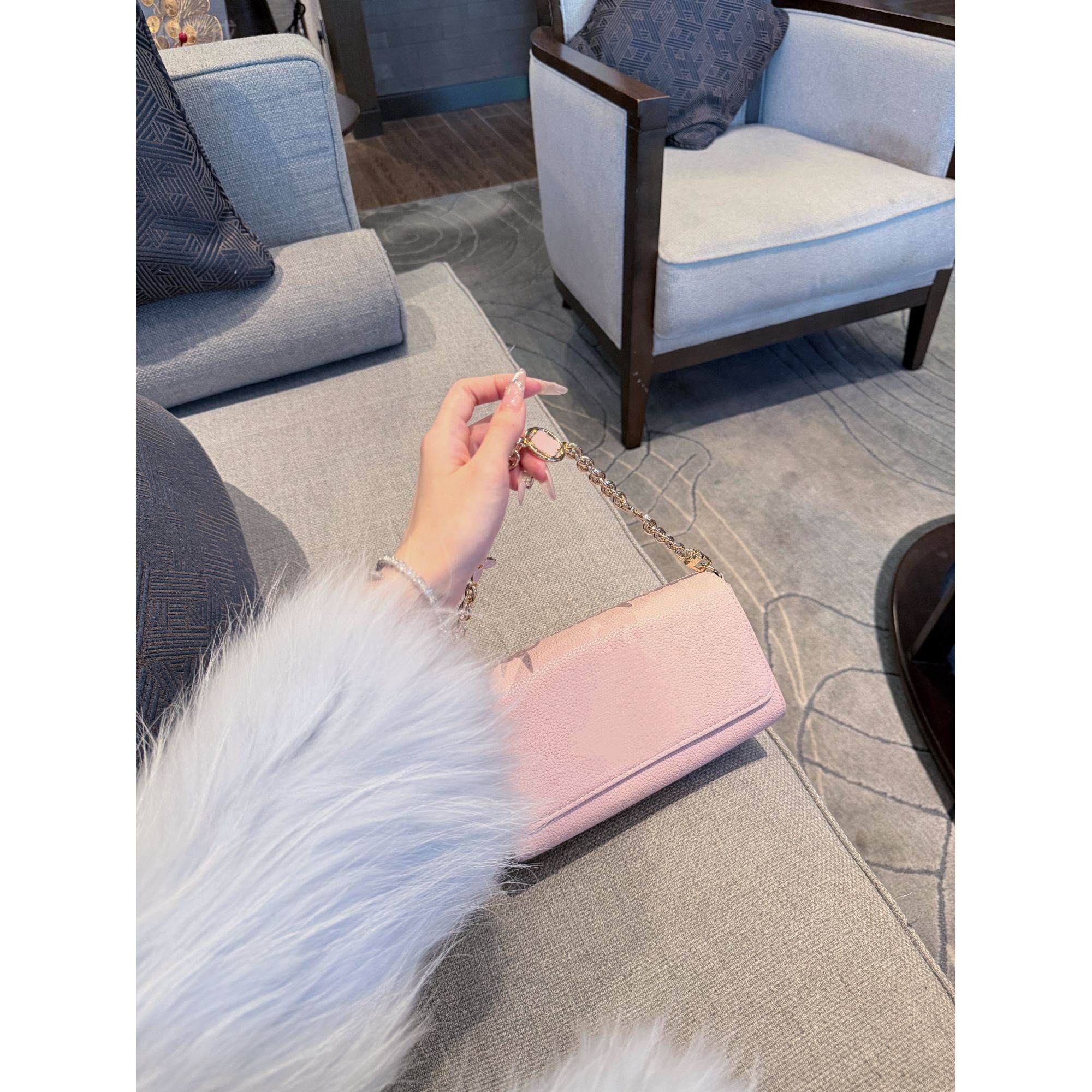 QIQI【旋转扣花卉包】链条款腋下斜挎包（无公仔挂件）