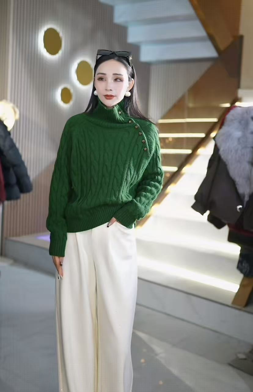 冬季保暖时尚气质百搭开扣绞花高领女士加厚毛衣W2+2900253