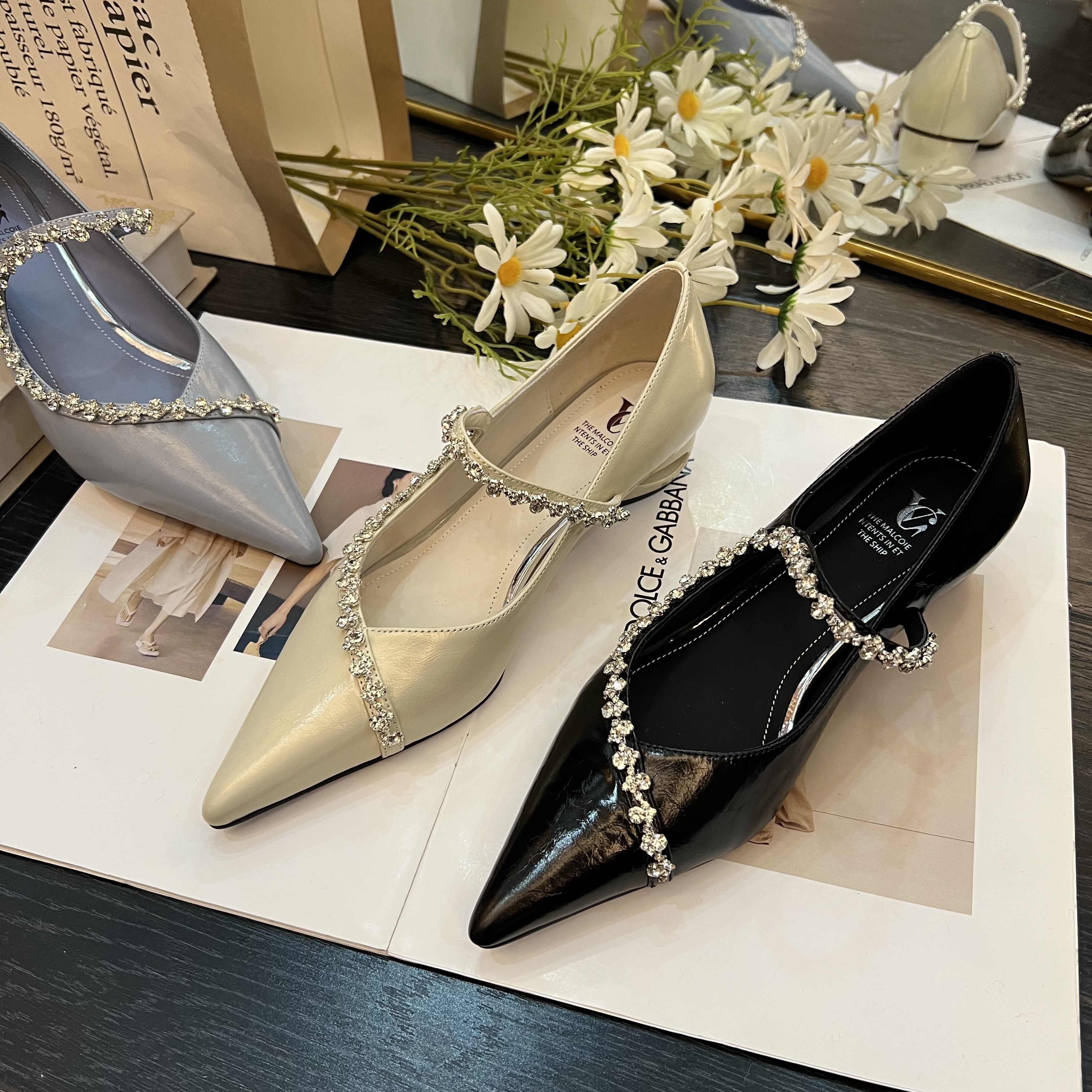 【Timeless】2025春季新款水钻镂空粗跟一字带真皮单鞋4cm