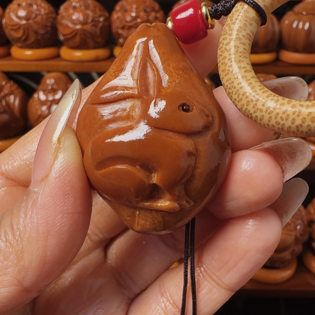 橄榄核把件生肖兔守护33不送油和刷