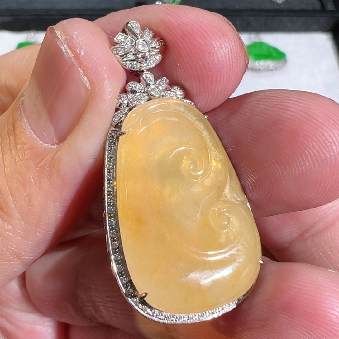 【闪购商品】翡翠吊坠(不含链)18K金镶嵌