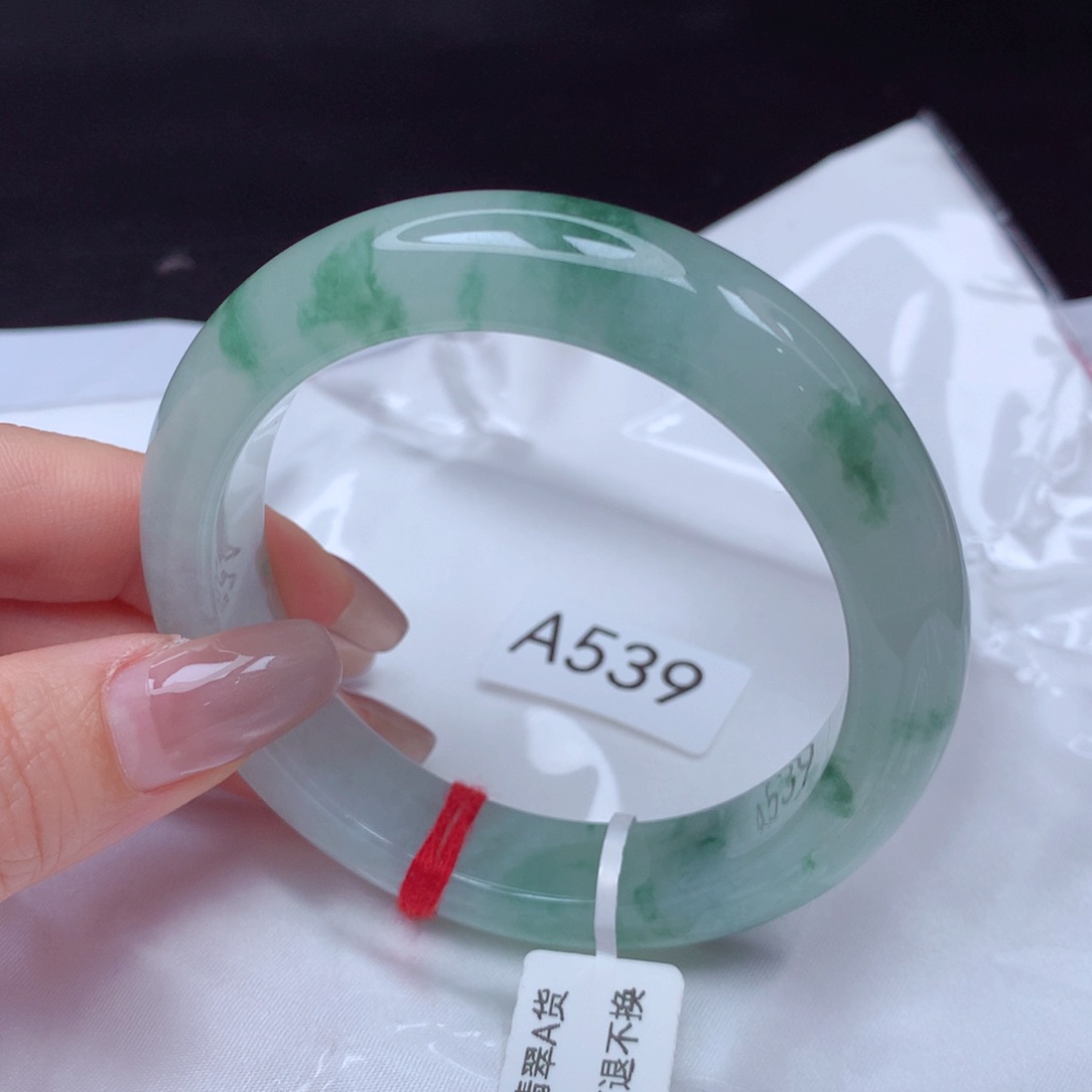 翡翠手镯未镶嵌手镯57