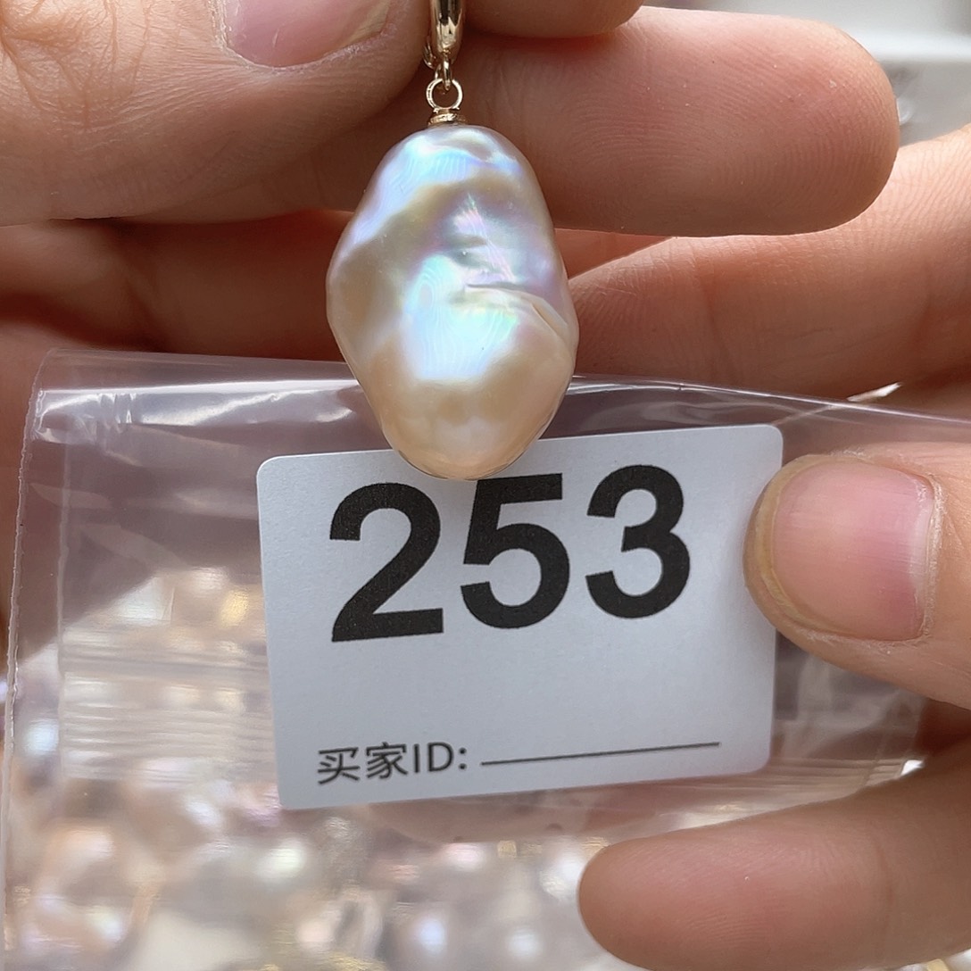 淡水珍珠未镶嵌颈饰