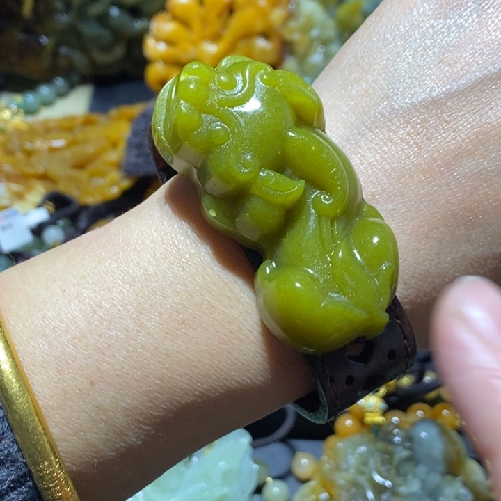 岫玉岫玉吊坠未镶嵌