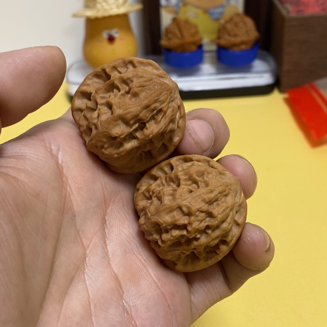 文玩核桃吊坠34野狼