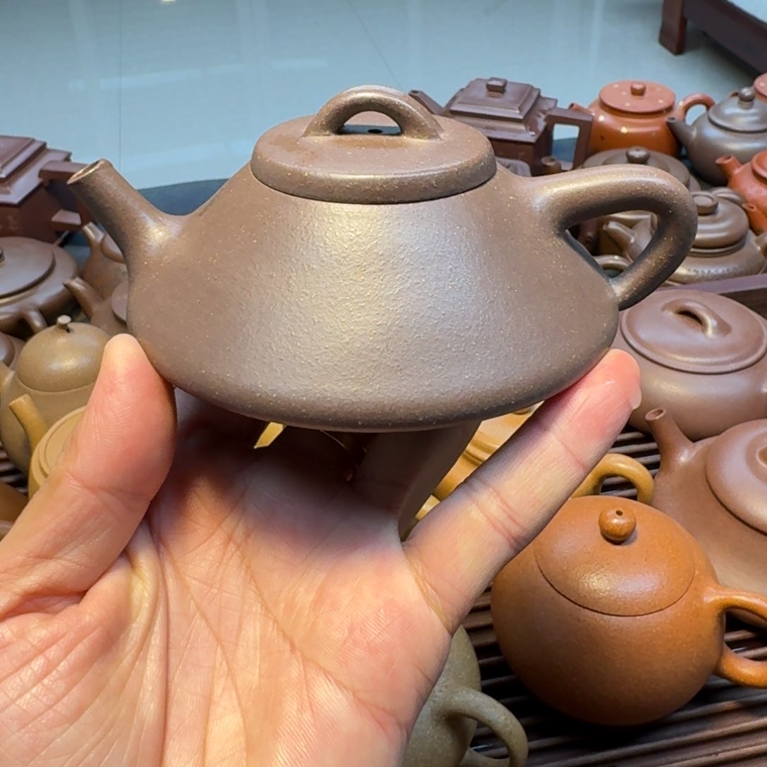 紫砂茶壶天青泥半手