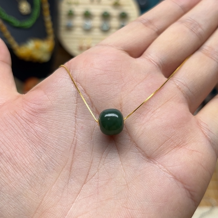 和田玉（碧玉）未镶嵌颈饰