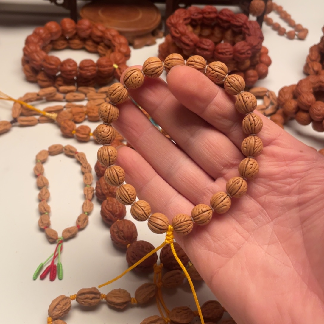 文玩核桃手串桃核