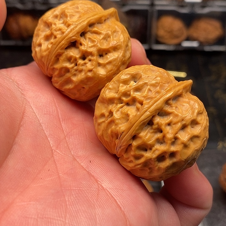 文玩核桃吊坠牡丹元宝41