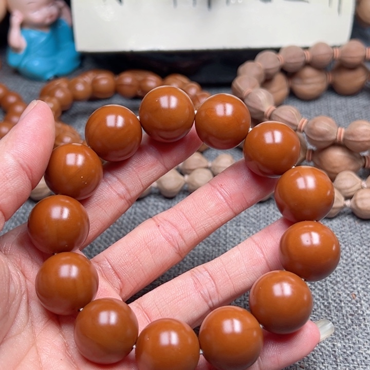 ꫛ***.橄榄核手串1.73超小孔精品