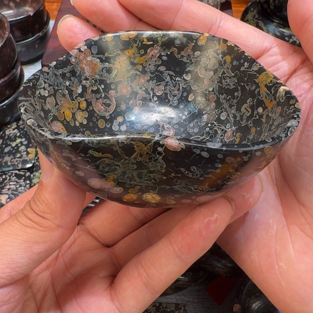 梅花玉微瑕随形杯