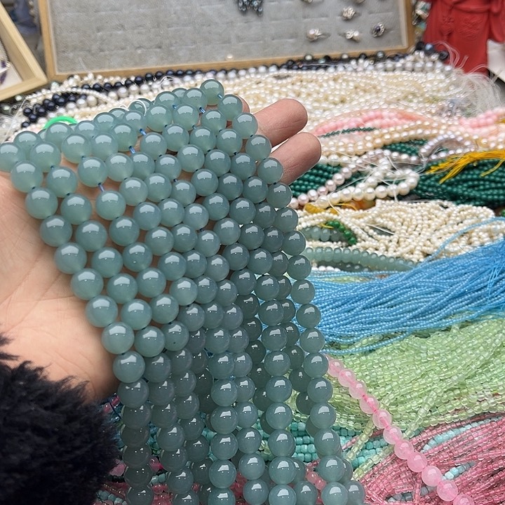 玛瑙/玉髓珠宝半成品未镶嵌一条10mm蓝水和田玉