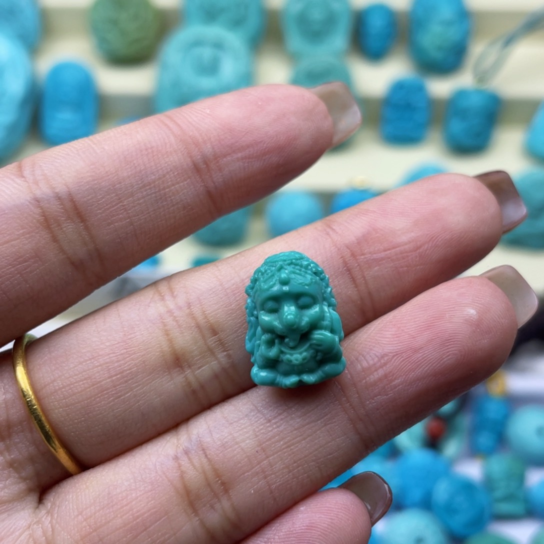 绿松石雕刻未镶嵌