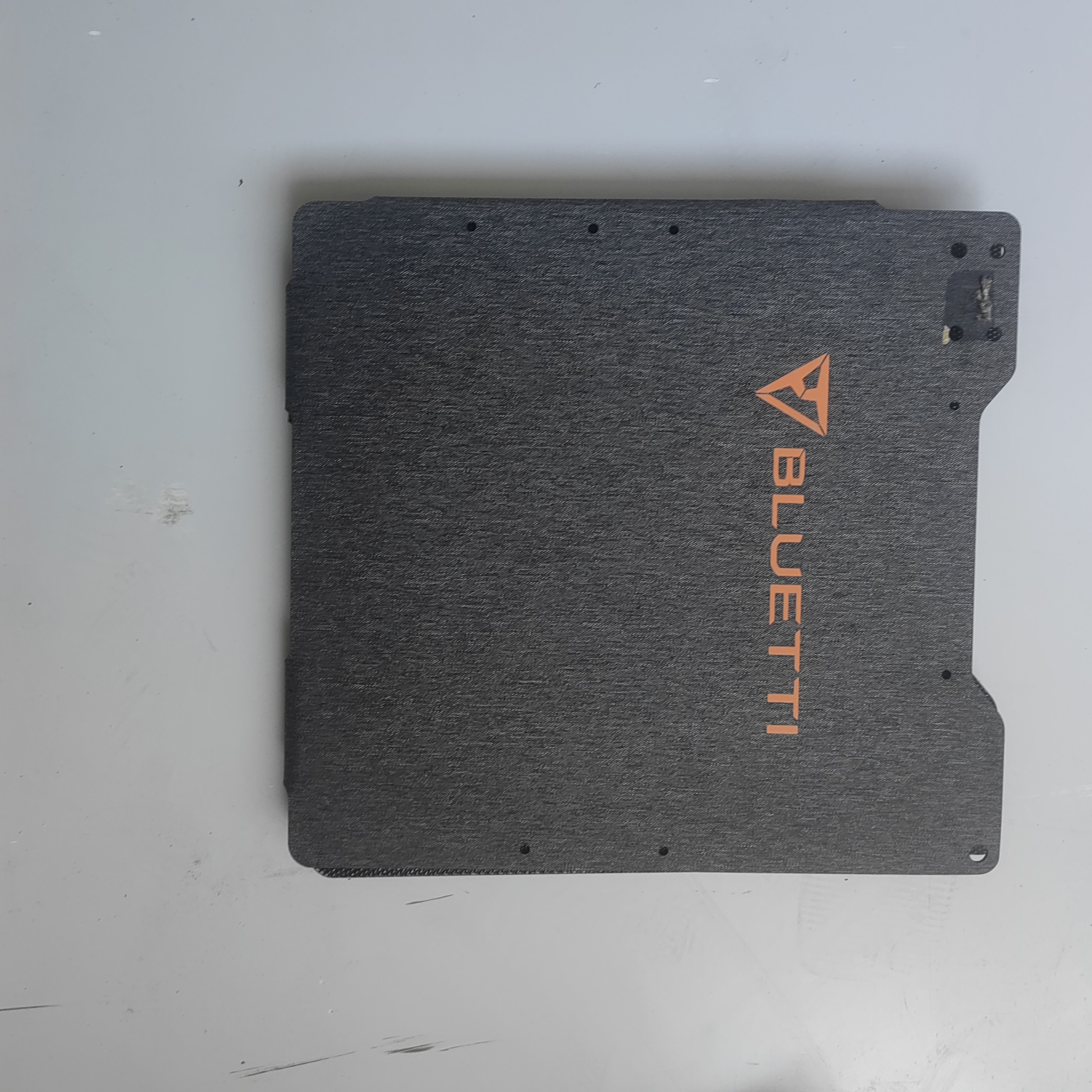 100W8折叠。太阳能板折叠包