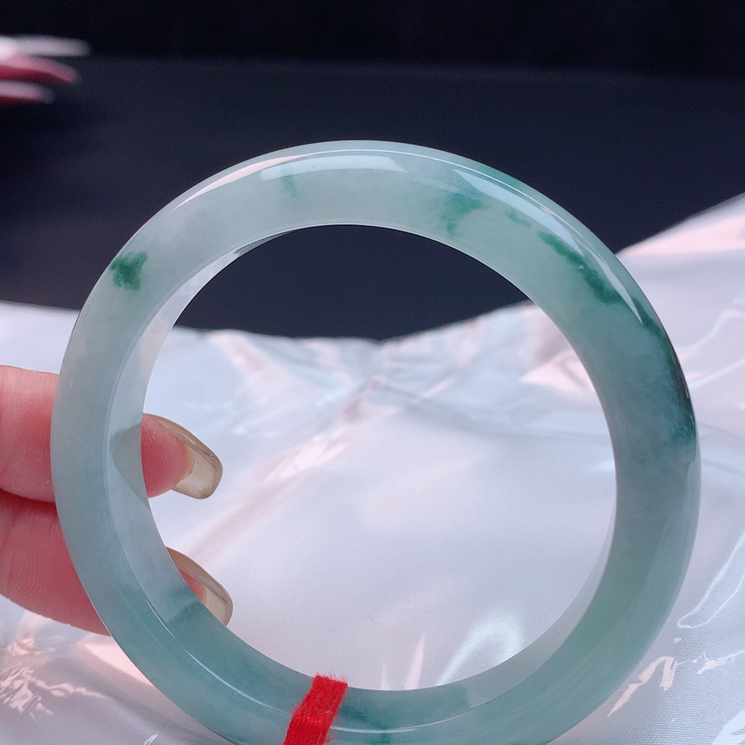 【闪购商品】未镶嵌手镯翡翠56