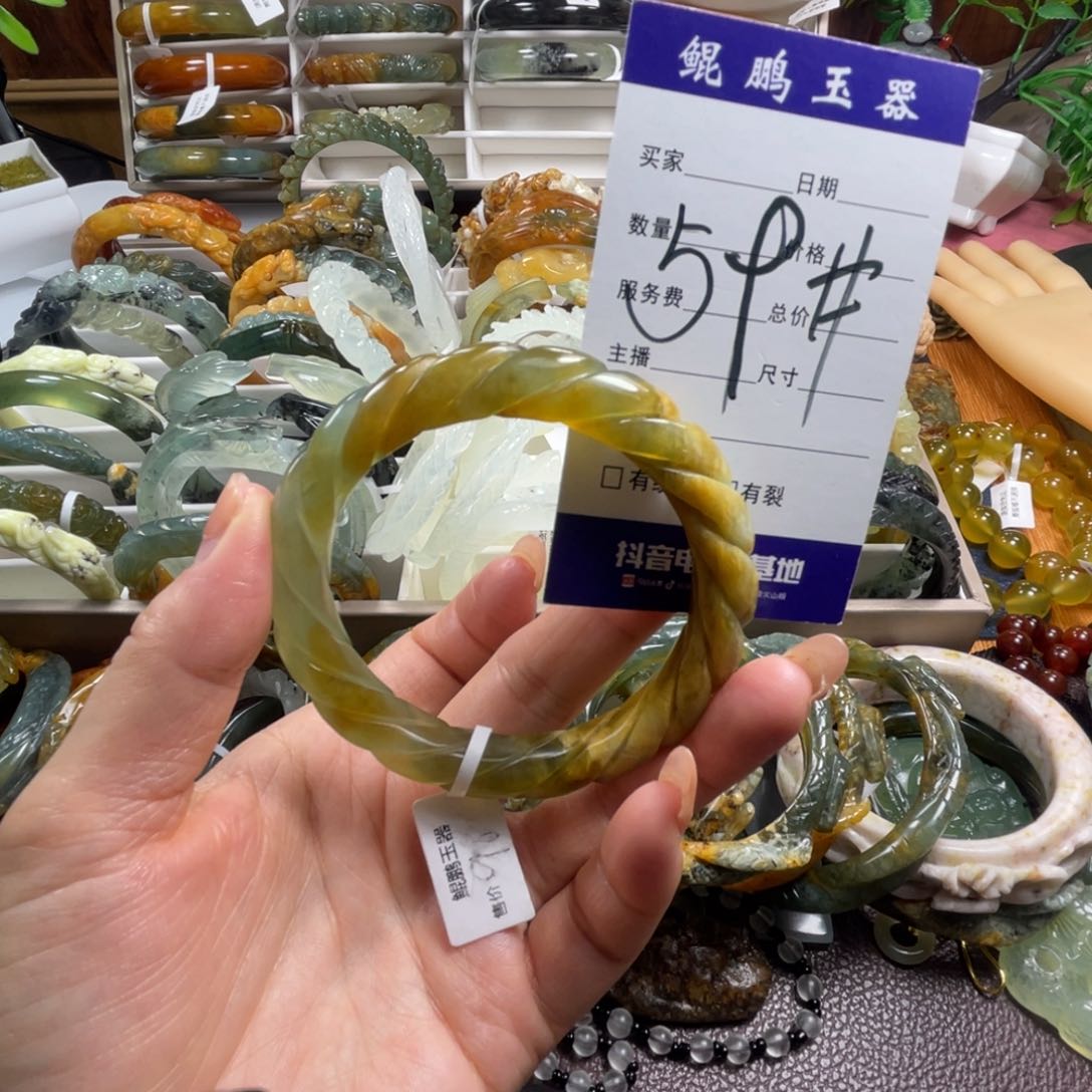 未镶嵌蛇纹石玉手镯