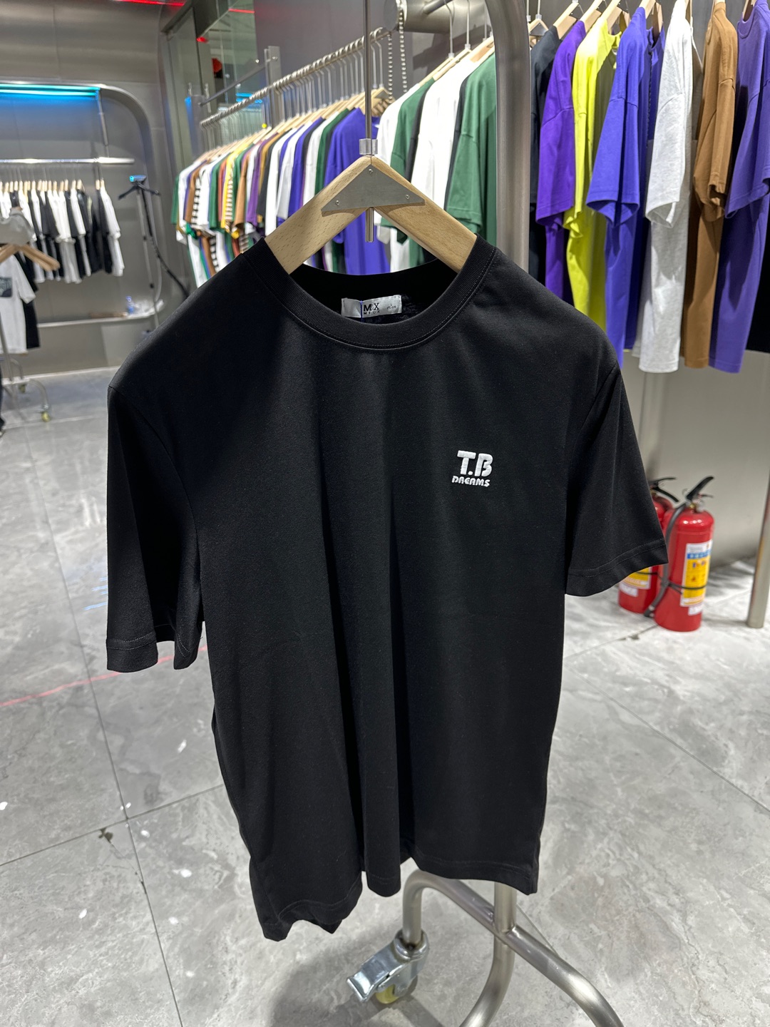 《黑色》小众设计时尚潮流短T-2351666