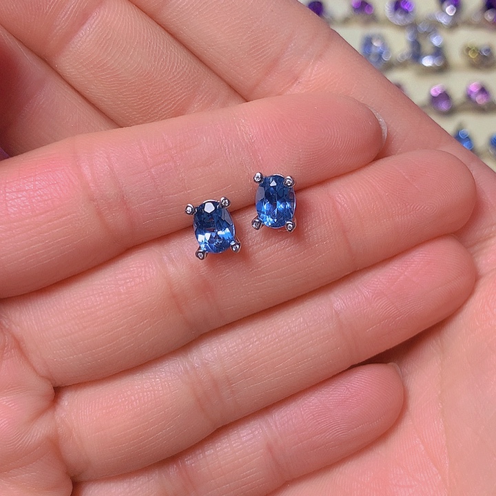 托帕石耳饰银S925镶嵌快**光