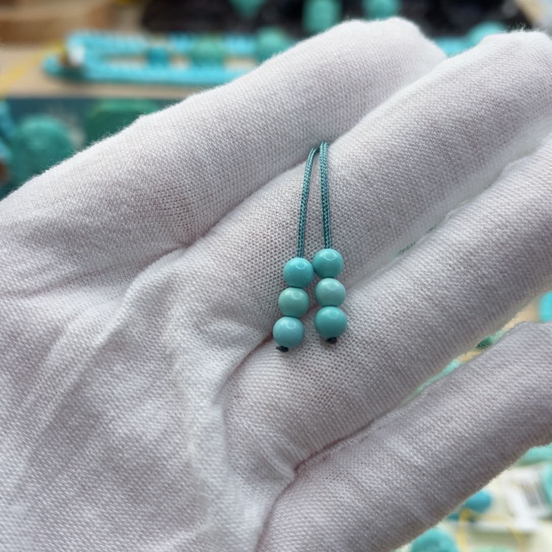 绿松石配饰未镶嵌