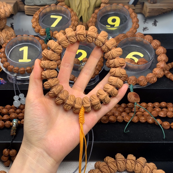 桃核吊坠2.1尺寸矮壮霸王龙