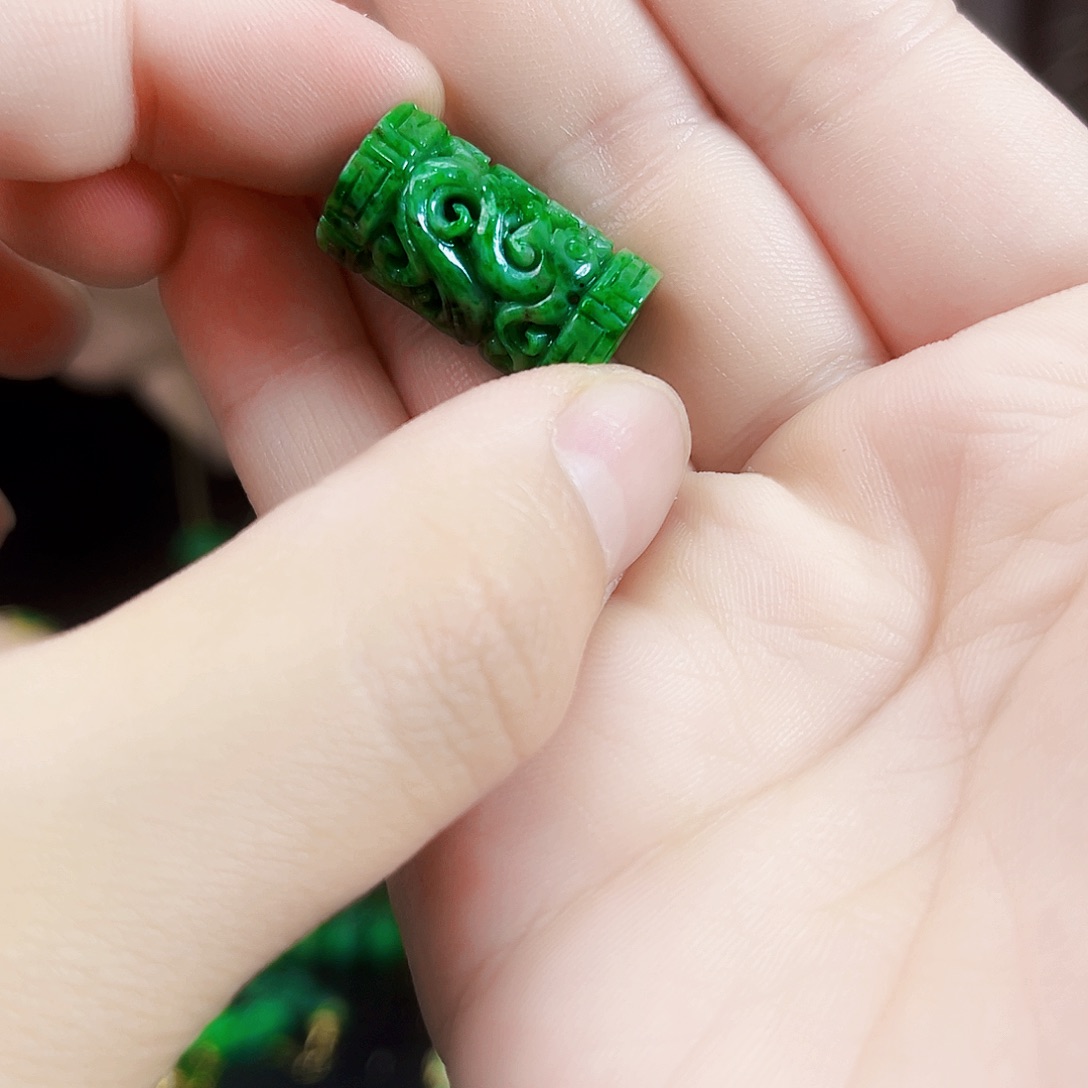 翡翠未镶嵌颈饰多样性发货