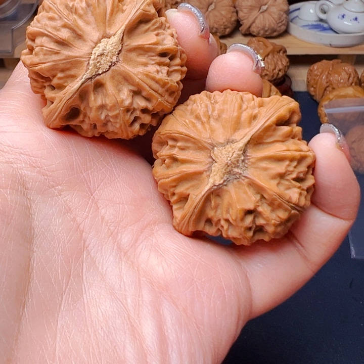 文玩核桃吊坠宫灯42