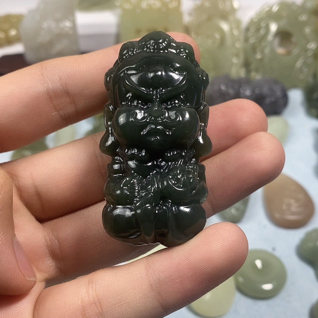 和田玉未镶嵌挂件