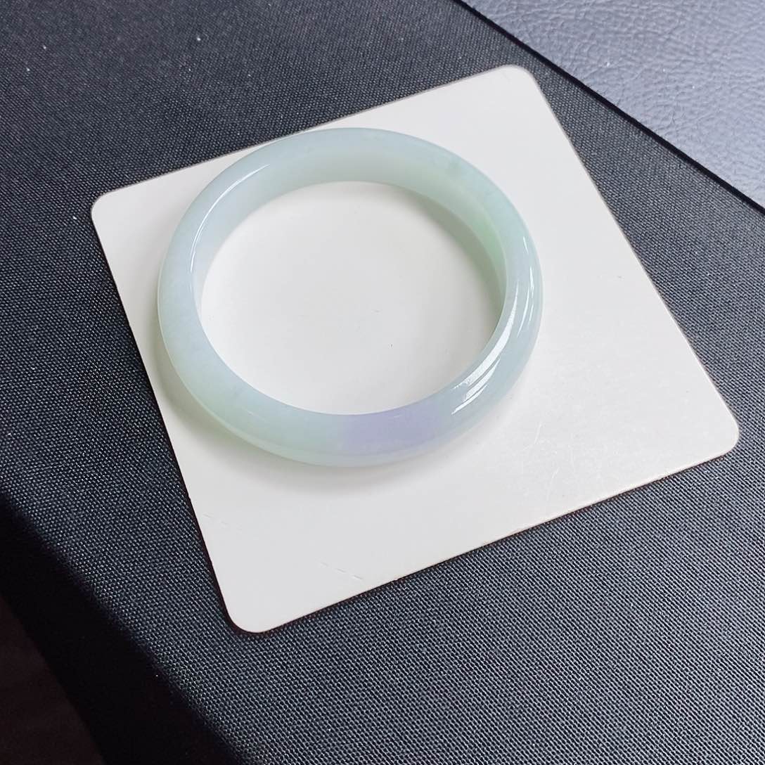 翡翠手镯未镶嵌55.8圈口