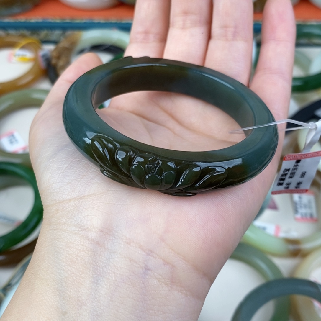 和田玉未镶嵌手镯53.5