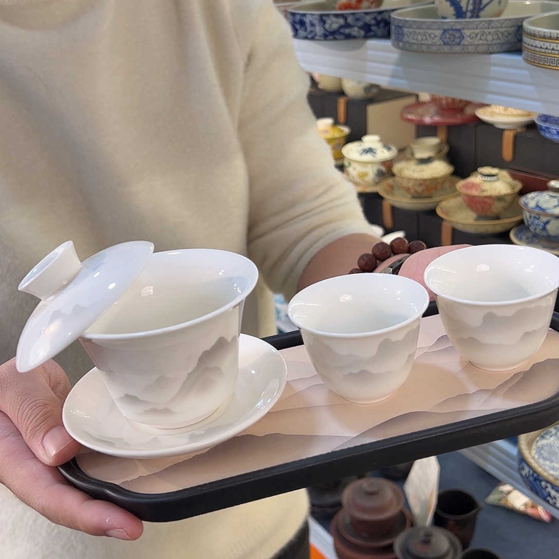 盖碗很漂亮我很喜欢