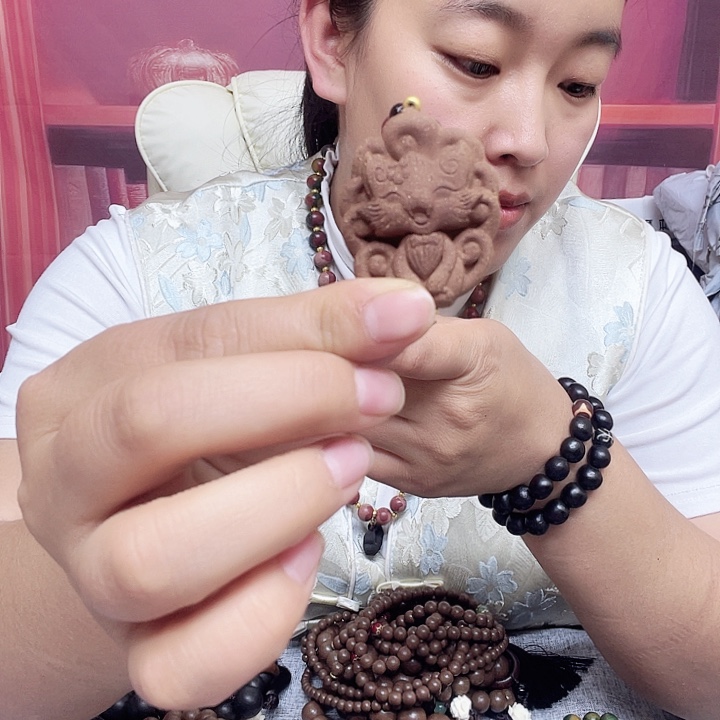 泥塑鹅梨帐中香小狐狸