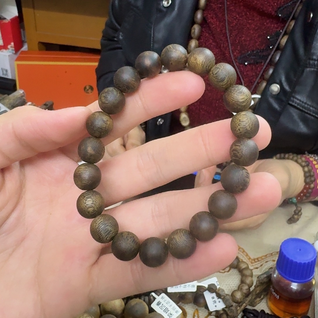 沉香木手串白棋 99 沉单圈 1.0-10 克多样性发一