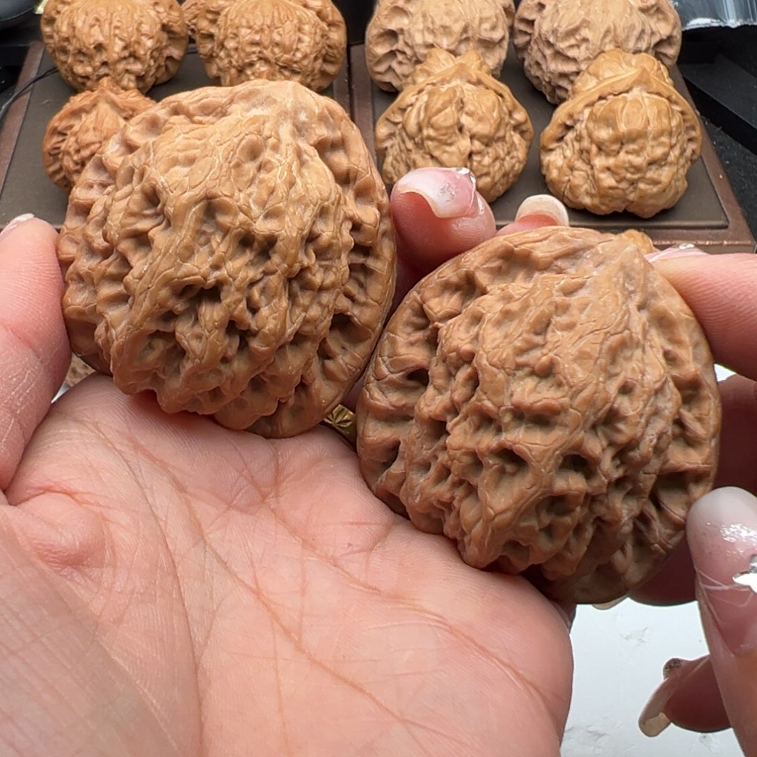 文玩核桃把件金公子