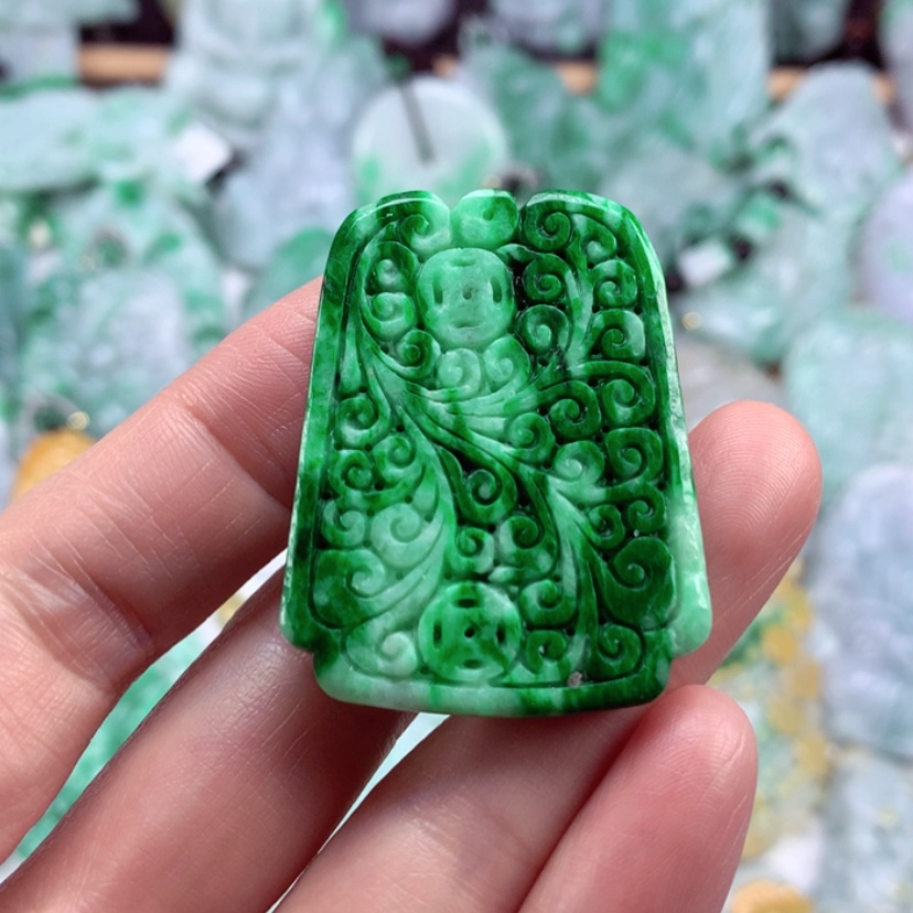 【闪购商品】翡翠吊坠(不含链)未镶嵌