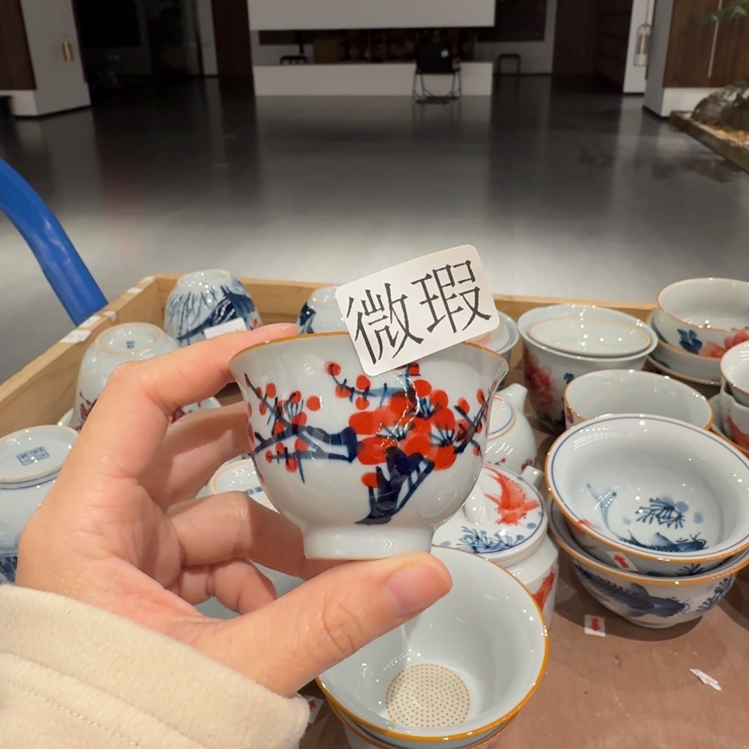 釉下手绘茶具微瑕